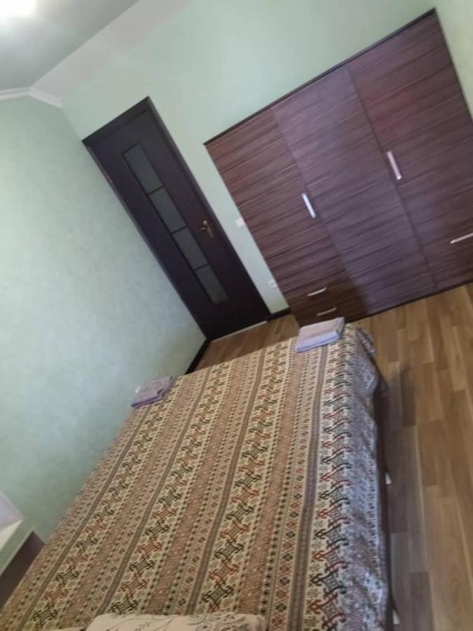 Hotel Gostinyi Dvor Bosteri Kültér fotó